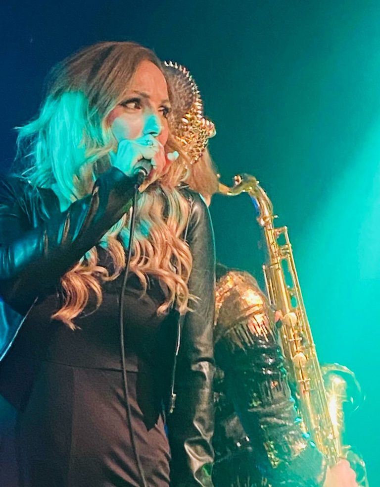 Singer with saxophone player
